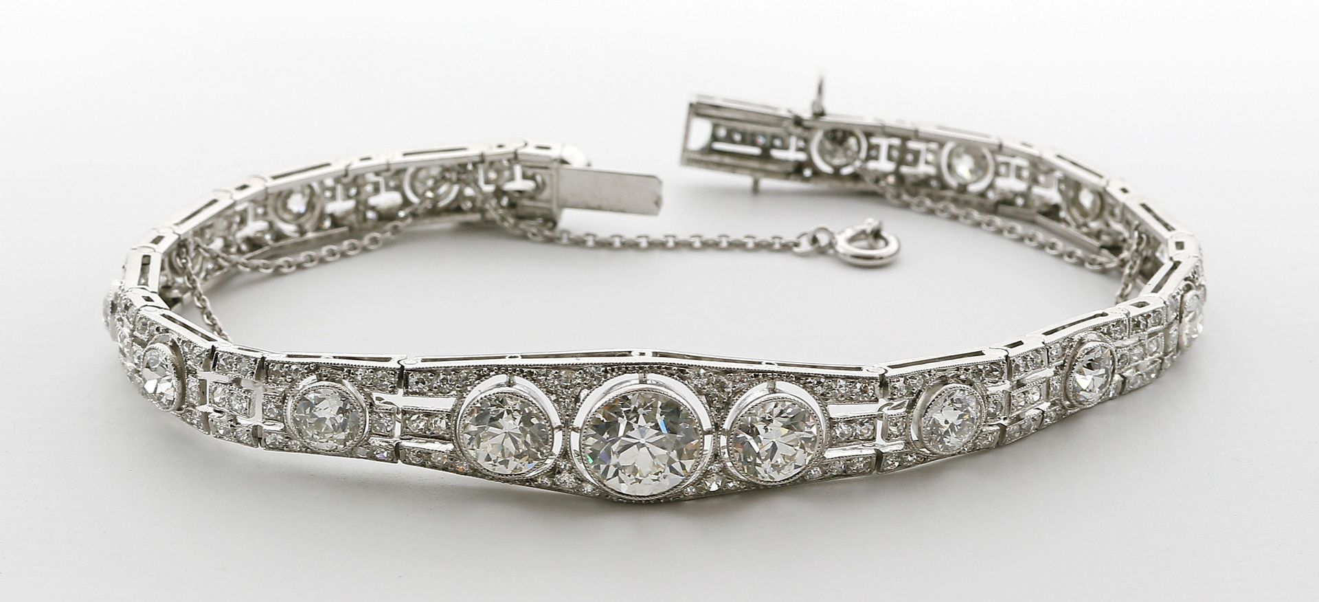 Hochwertiges Art Deco-Diamantarmband.