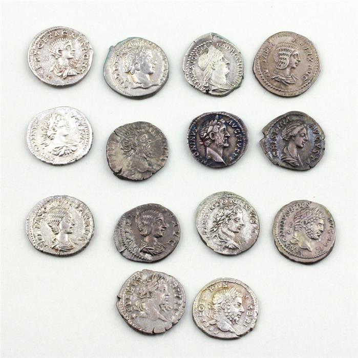 14 antike Münzen, Römische Kaiserzeit, verschiedene Regenten.