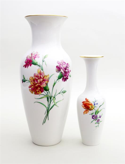 Zwei Vasen "Asia" und "Syringa", KPM Berlin.