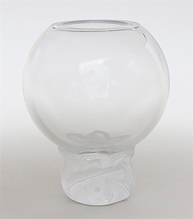 Vase "Jamrose", Lalique.
