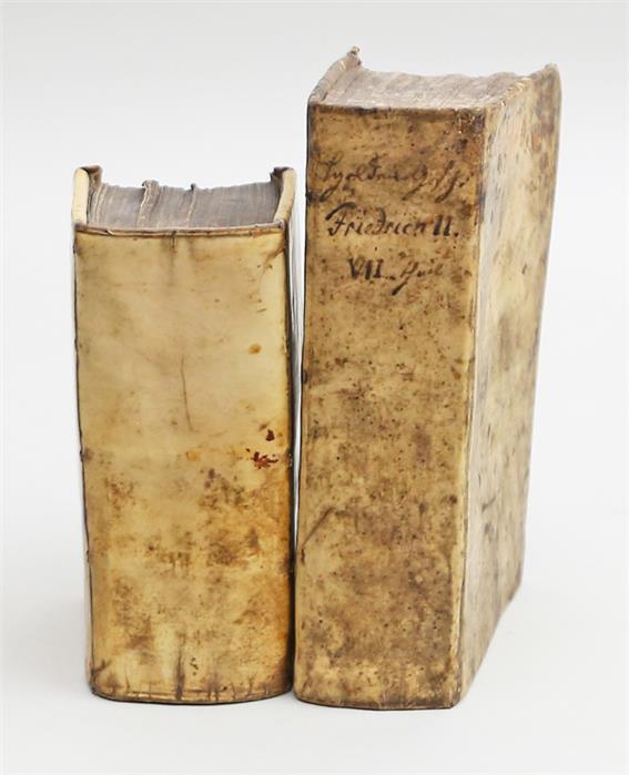Zwei Bücher 1698 und 1764.