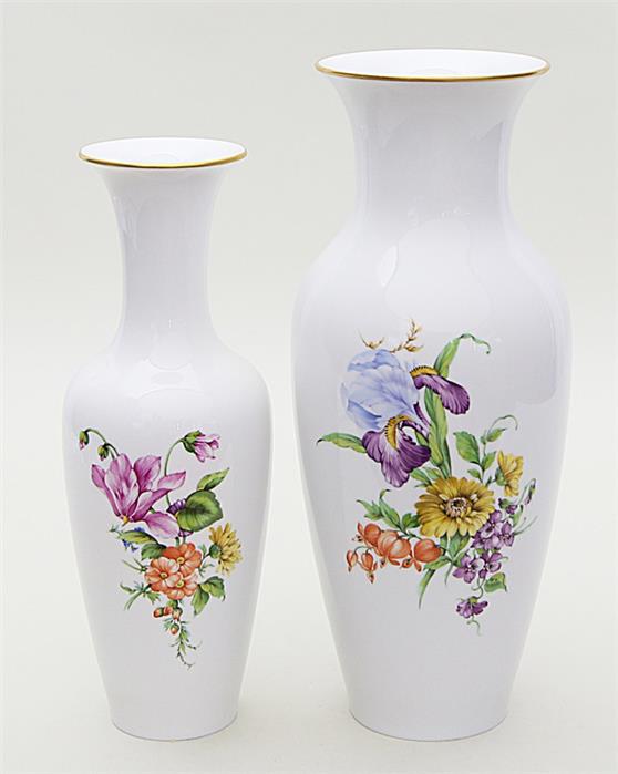 Vase "Asia" und Vase im asiatischen Stil, KPM Berlin.