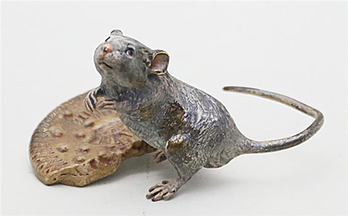 Wiener Bronze "Ratte mit Keks".