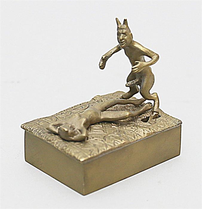 Erotische Wiener Bronze "Teufel mit Mädchen".