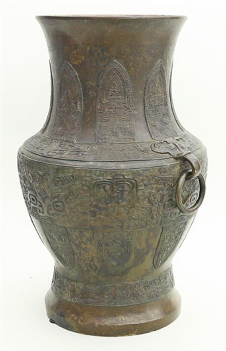 Große Bronzevase in Hu-Form im archaischen Stil,