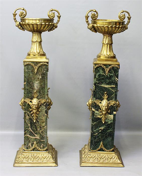Paar große Prunk Amphoren-Vasen im Empirestil.