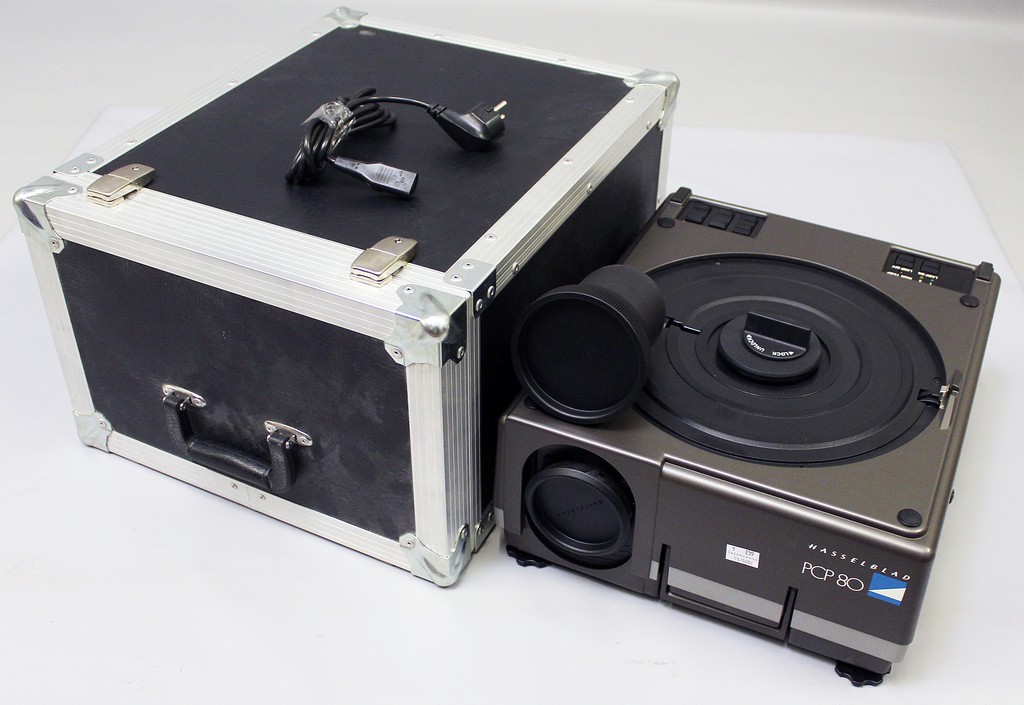 Diaprojektor "PCP 80" und Projector Lens "150 mm f/3,5", Hasselblad.