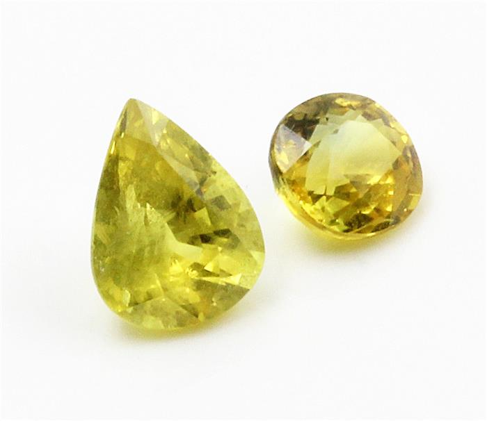 Zwei gelbe Saphire, zus. ca. 2,9 ct.