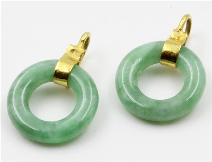 Paar Jade-An- oder Ohrhänger.