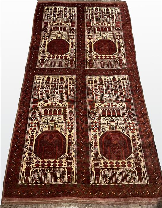 Vierfelder-Teppich (Turkmene) mit Palästen, ca. 265x 133 cm.
