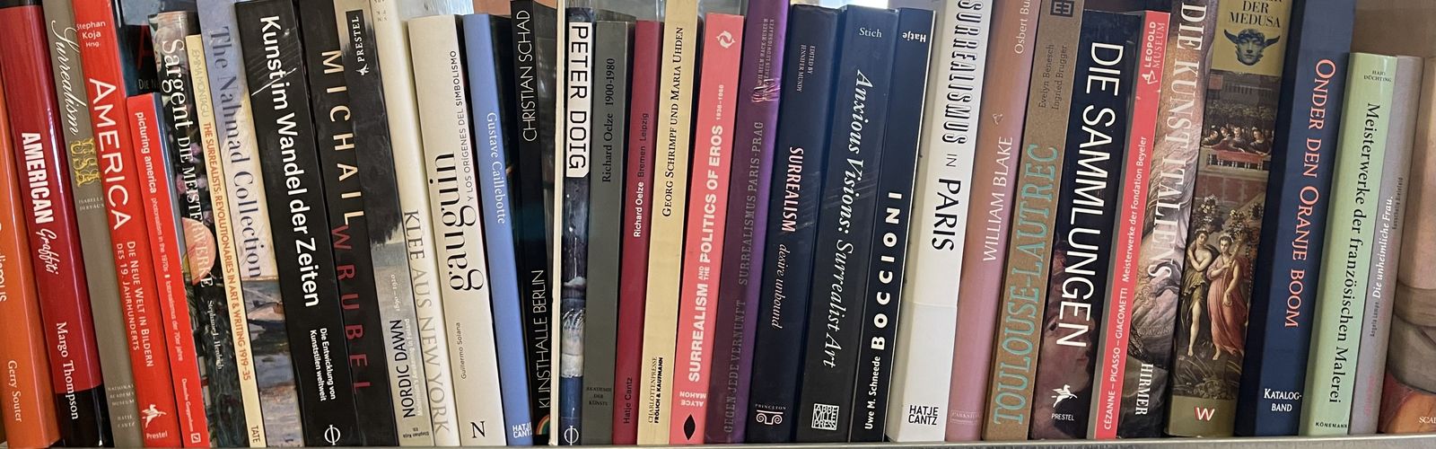 35 moderne Bücher zum Thema Kunst.