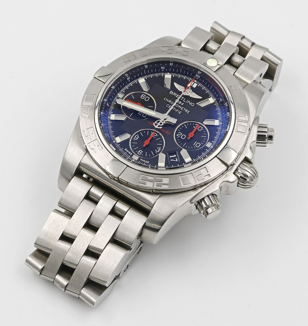 Limitierter Herrenarmbandchronograph "Chronomat 41", Breitling.