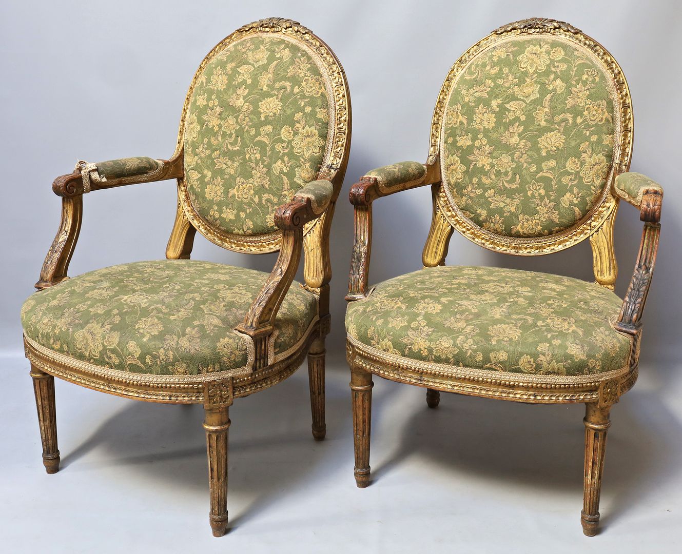 Paar Fauteuils im Stil Louis XVI.