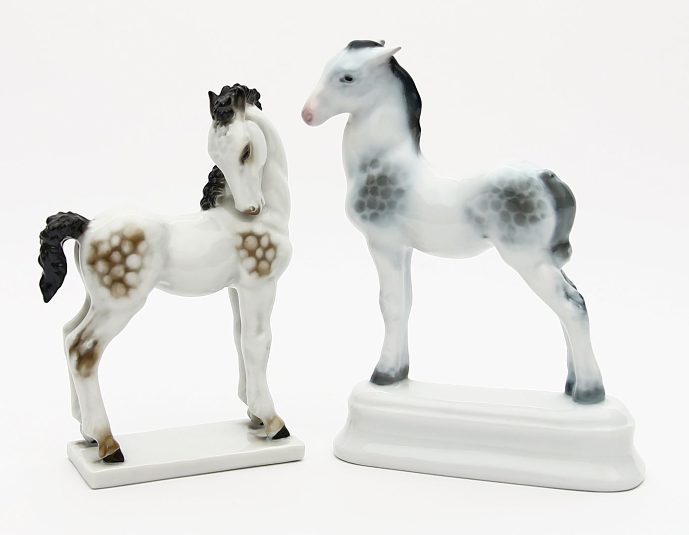 Zwei Pferdeskulpturen, Rosenthal.