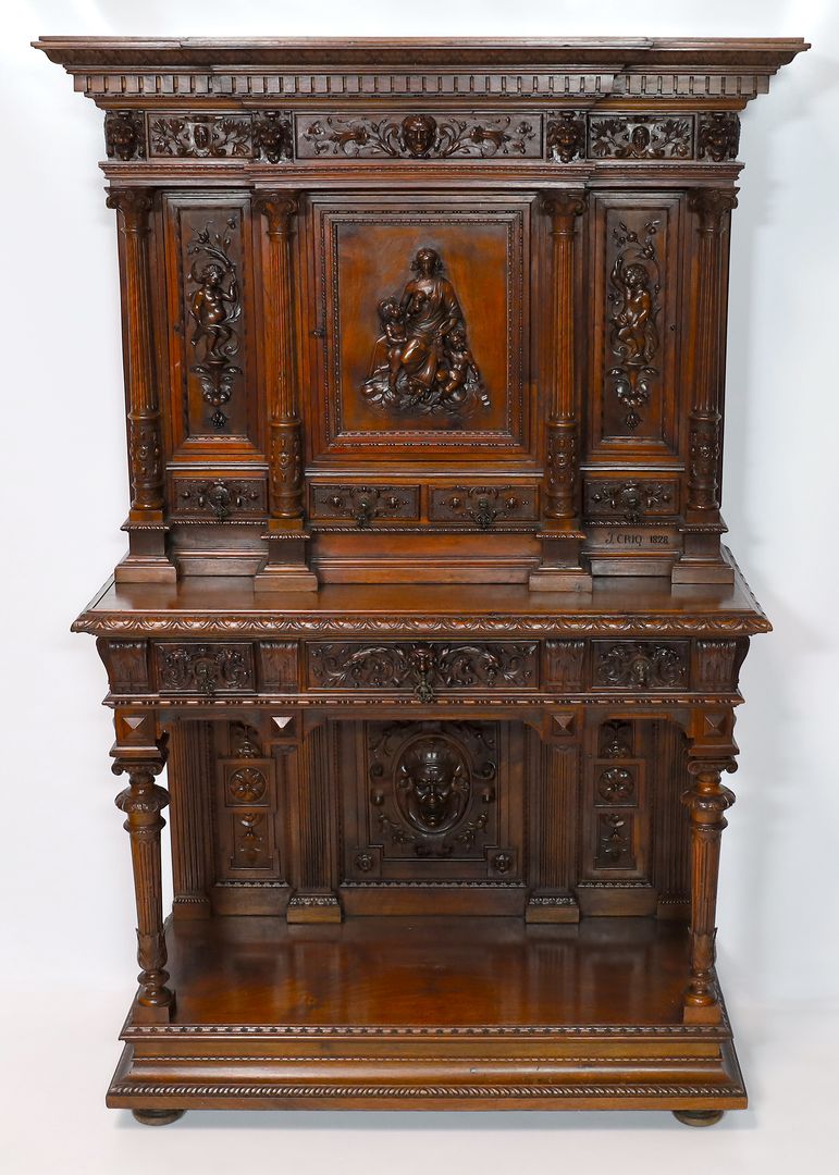 Kabinettschrank im Renaissancestil.