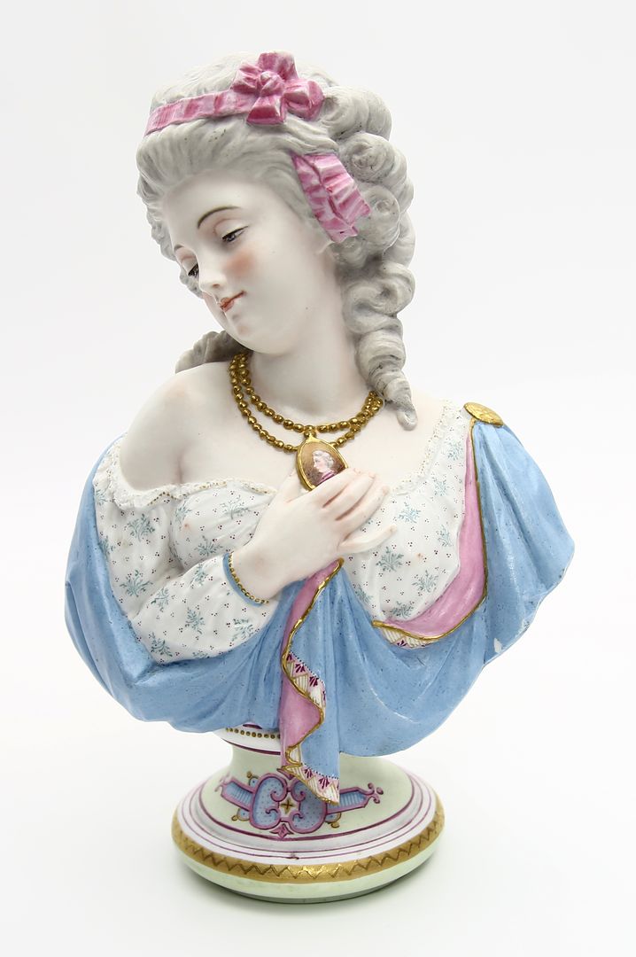 Mädchenbüste im Stil Louis XVI.