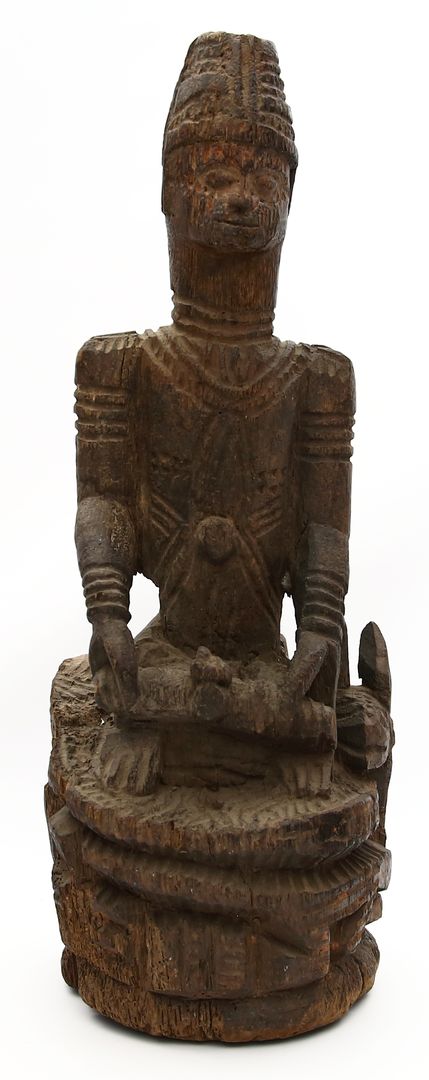"Igbo"-Statue.