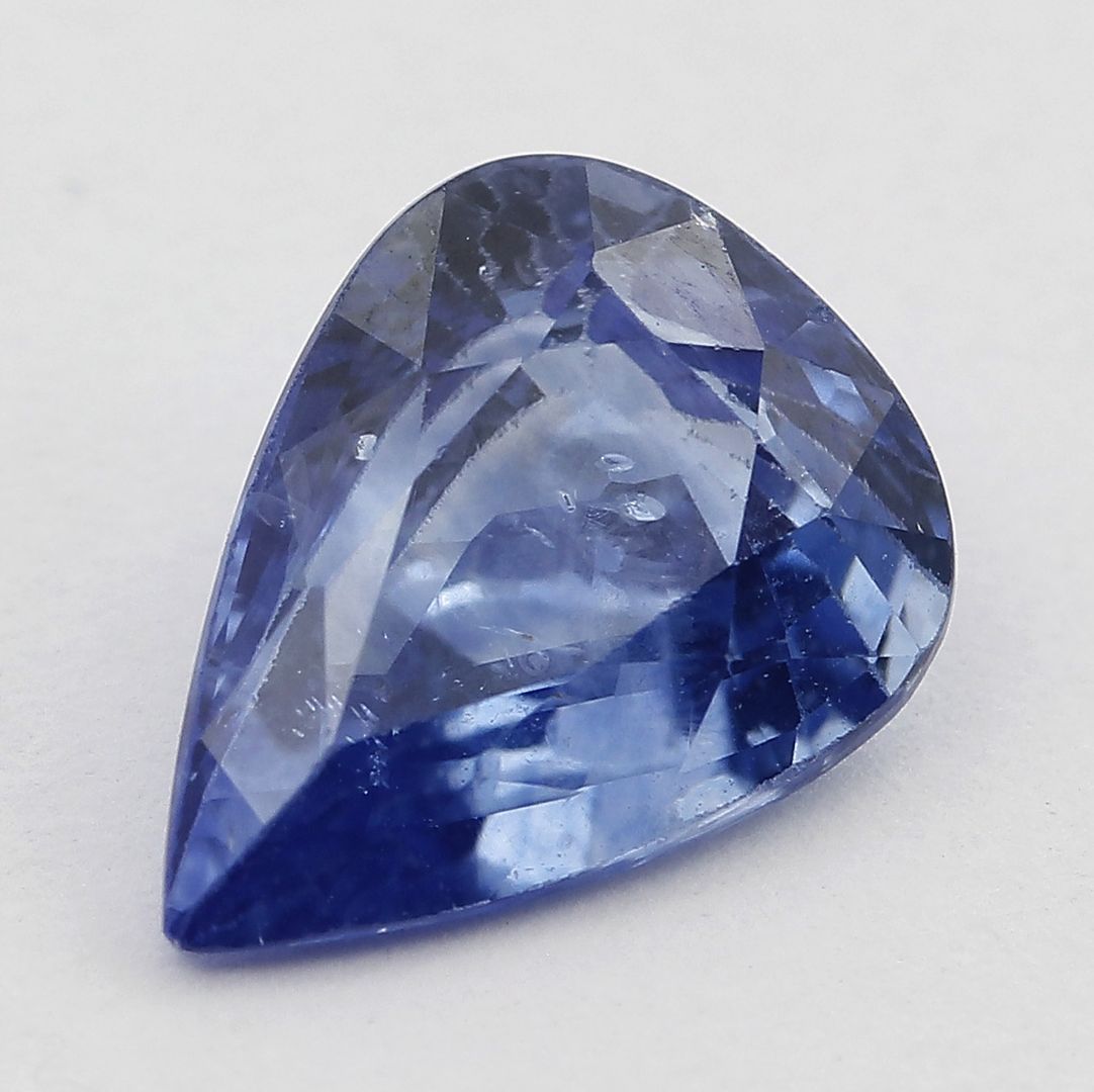 Blauer Saphir, ca. 1,8 ct.