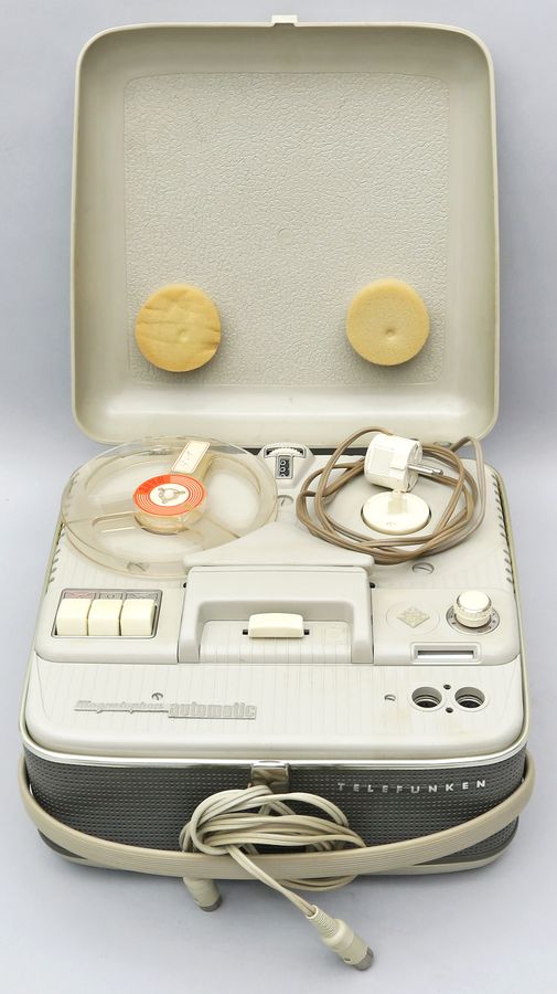 Vintage "magnetophon automatic", Telefunken.