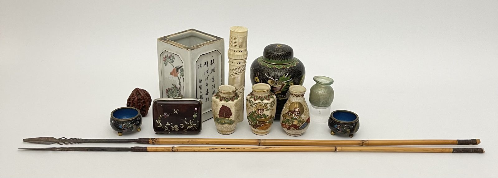 10 Teile chinesisches bzw. japanisches Kunsthandwerk: