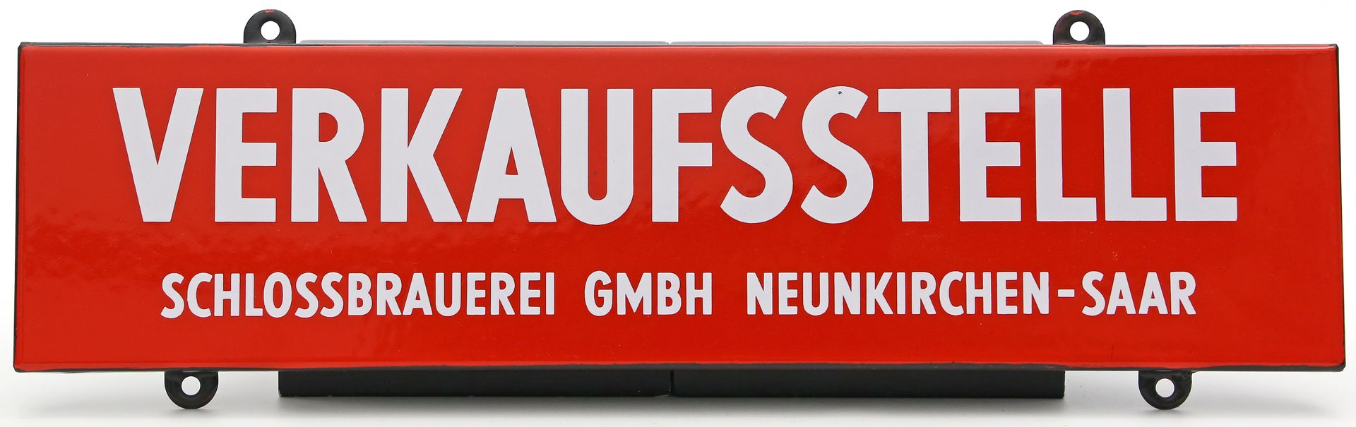 Emailschild "Verkaufsstelle Schlossbrauerei GmbH Neunkirchen-Saar".