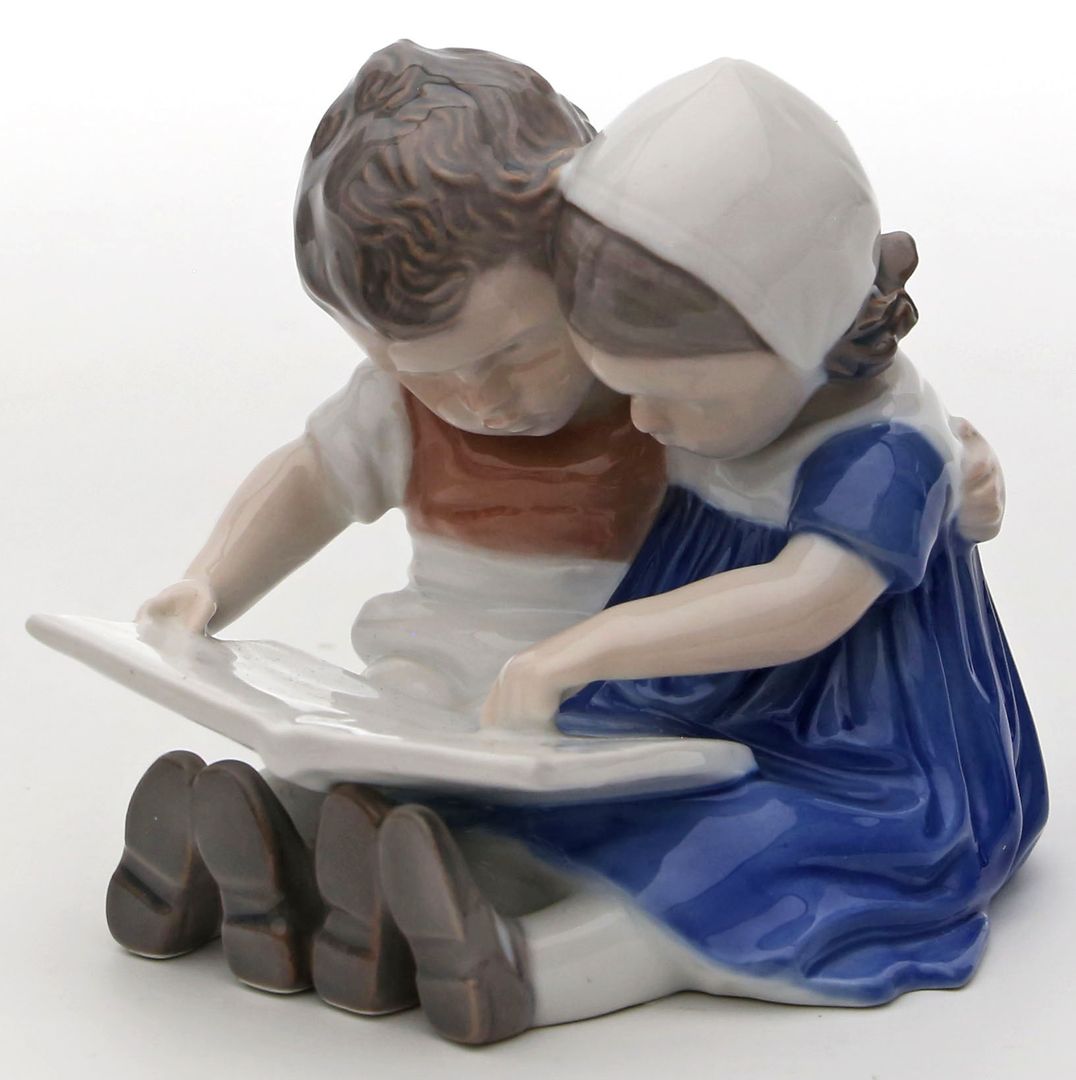 Skulptur "2 Kinder mit Buch", Bing & Gröndahl.