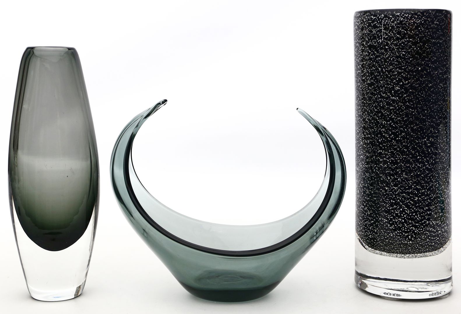 Moderne Schale und 2 Vasen.