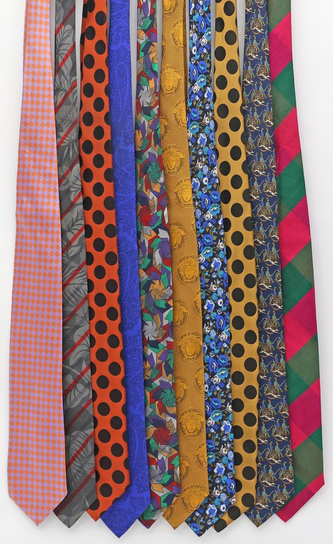 10 Krawatten.