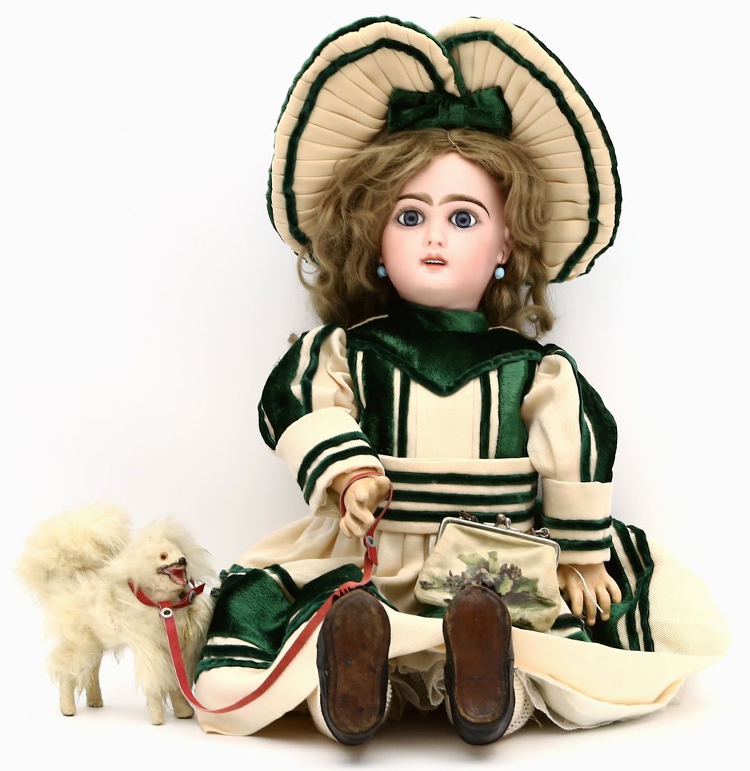 Französisches Puppenmädchen.