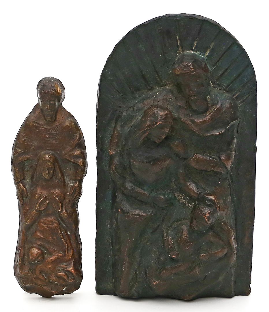 2 figürliche Reliefs "Heilige Familie".
