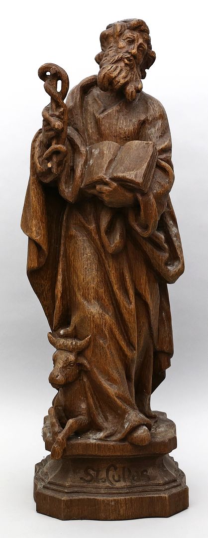 Skulptur des Heiligen Lukas.
