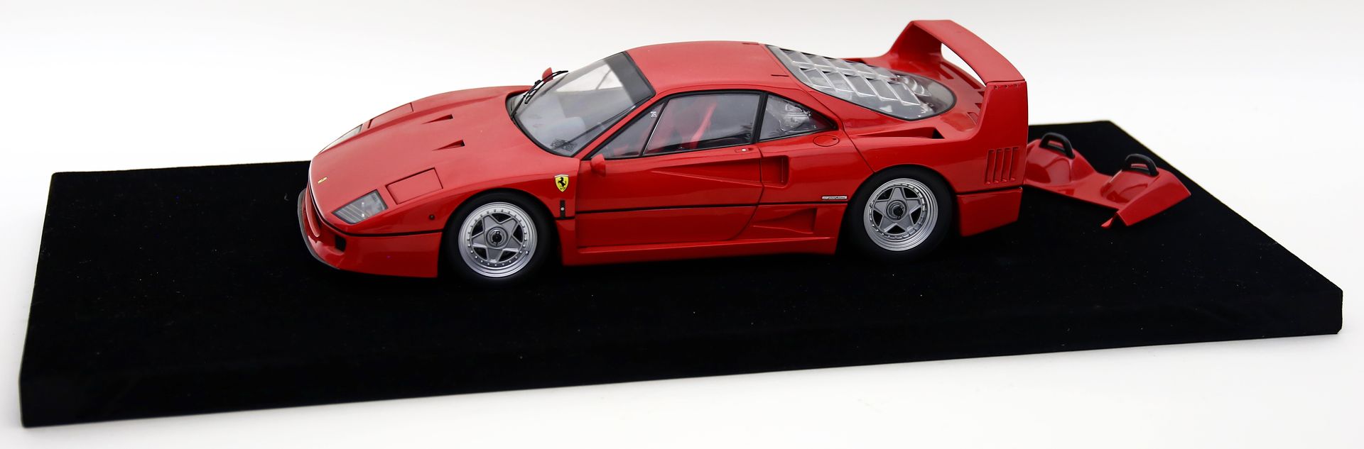 Modellauto "Sportwagen Ferrari", 1:12.