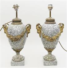 Paar Vasen im Stil Louis XVI.
